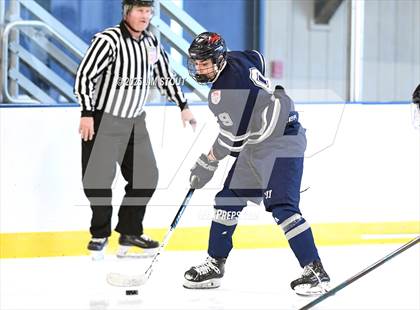 Thumbnail 1 in Avon Old Farms Varsity B @ Kent photogallery.