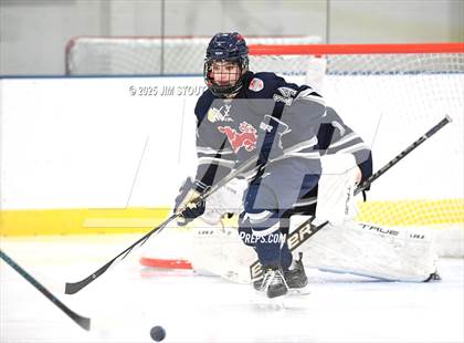 Thumbnail 3 in Avon Old Farms Varsity B @ Kent photogallery.