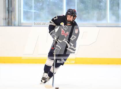 Thumbnail 3 in Avon Old Farms Varsity B @ Kent photogallery.