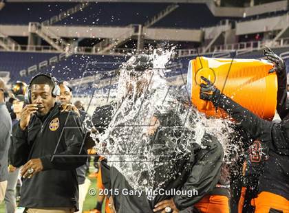 Thumbnail 2 in Raines vs. Booker T. Washington (FHSAA Class 4A Final) photogallery.