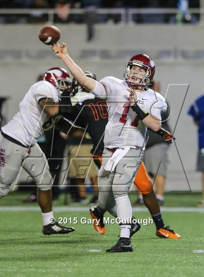Thumbnail 2 in Raines vs. Booker T. Washington (FHSAA Class 4A Final) photogallery.