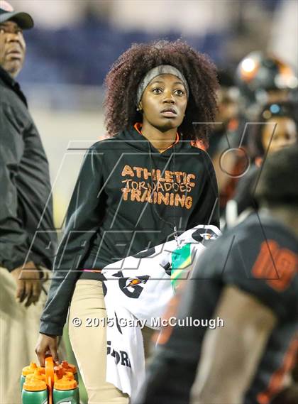 Thumbnail 1 in Raines vs. Booker T. Washington (FHSAA Class 4A Final) photogallery.