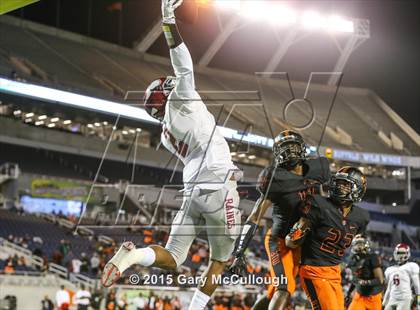 Thumbnail 2 in Raines vs. Booker T. Washington (FHSAA Class 4A Final) photogallery.
