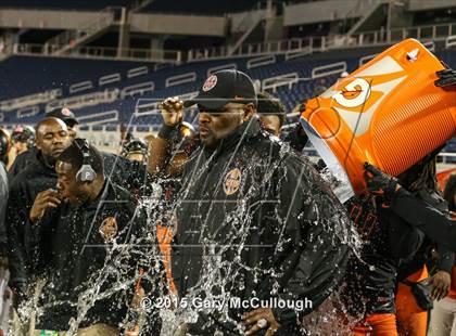 Thumbnail 1 in Raines vs. Booker T. Washington (FHSAA Class 4A Final) photogallery.