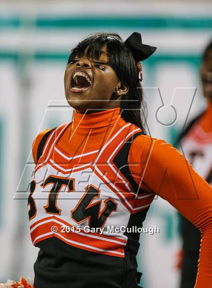 Thumbnail 1 in Raines vs. Booker T. Washington (FHSAA Class 4A Final) photogallery.