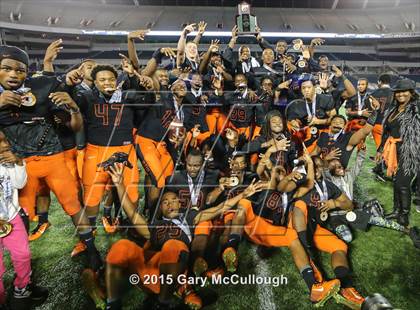 Thumbnail 3 in Raines vs. Booker T. Washington (FHSAA Class 4A Final) photogallery.