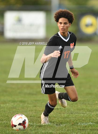 Thumbnail 3 in Marlington vs. Carrollton photogallery.