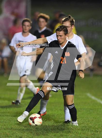 Thumbnail 2 in Marlington vs. Carrollton photogallery.