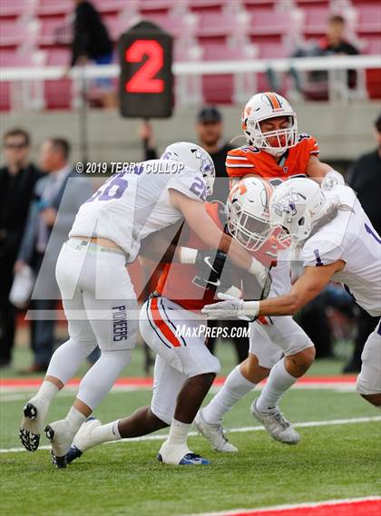 Thumbnail 2 in Lehi vs. Timpview (UHSAA 5A Semifinal) photogallery.