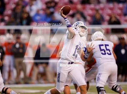 Thumbnail 1 in Lehi vs. Timpview (UHSAA 5A Semifinal) photogallery.