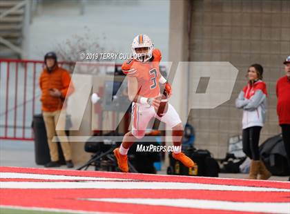Thumbnail 3 in Lehi vs. Timpview (UHSAA 5A Semifinal) photogallery.