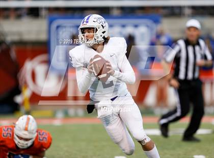 Thumbnail 1 in Lehi vs. Timpview (UHSAA 5A Semifinal) photogallery.