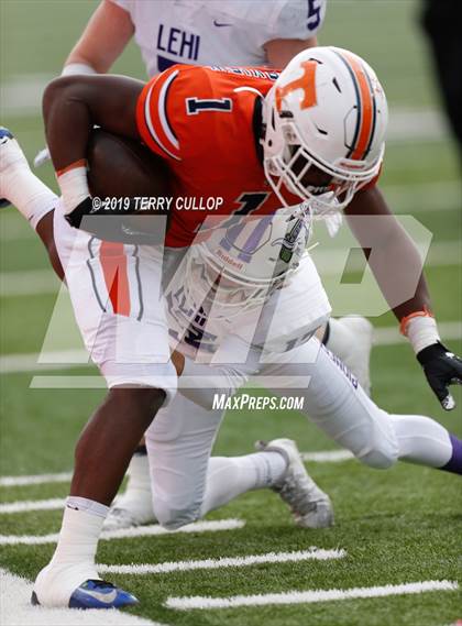 Thumbnail 2 in Lehi vs. Timpview (UHSAA 5A Semifinal) photogallery.