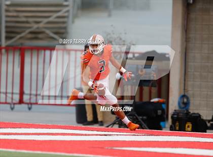 Thumbnail 1 in Lehi vs. Timpview (UHSAA 5A Semifinal) photogallery.