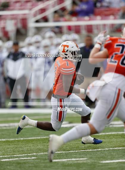 Thumbnail 1 in Lehi vs. Timpview (UHSAA 5A Semifinal) photogallery.