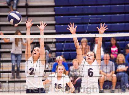 Thumbnail 2 in Columbine @ Regis Jesuit (Titan Classic) photogallery.