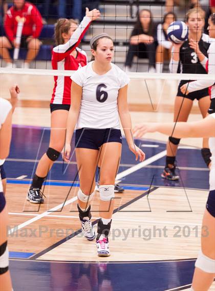 Thumbnail 3 in Columbine @ Regis Jesuit (Titan Classic) photogallery.