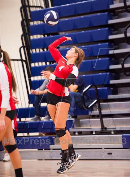 Thumbnail 2 in Columbine @ Regis Jesuit (Titan Classic) photogallery.