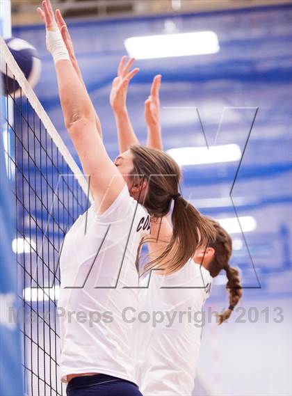 Thumbnail 3 in Columbine @ Regis Jesuit (Titan Classic) photogallery.