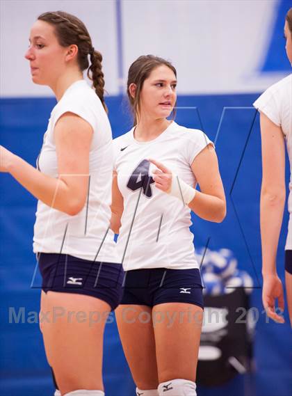 Thumbnail 1 in Columbine @ Regis Jesuit (Titan Classic) photogallery.