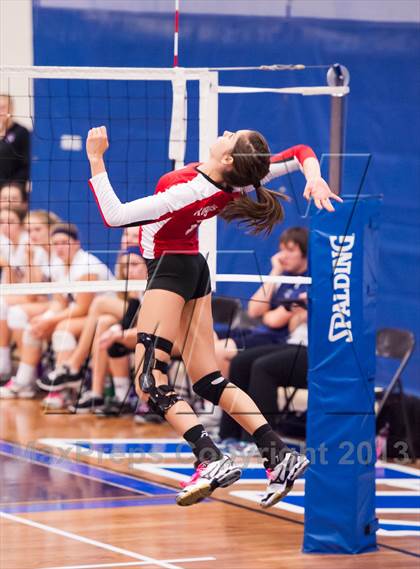 Thumbnail 3 in Columbine @ Regis Jesuit (Titan Classic) photogallery.
