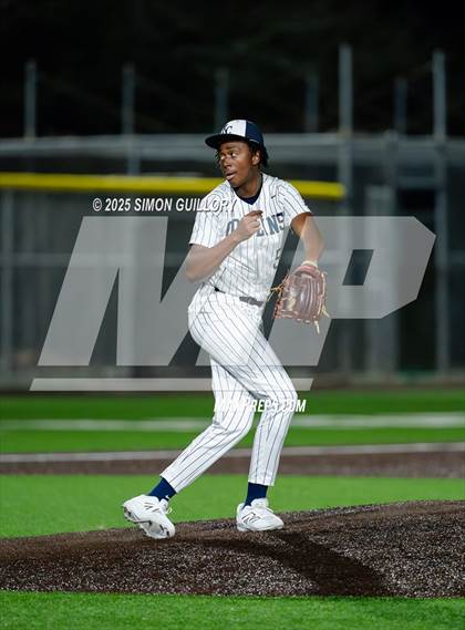Thumbnail 1 in Tomball vs. Klein Collins photogallery.