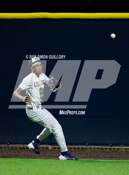 Thumbnail 3 in Tomball vs. Klein Collins photogallery.