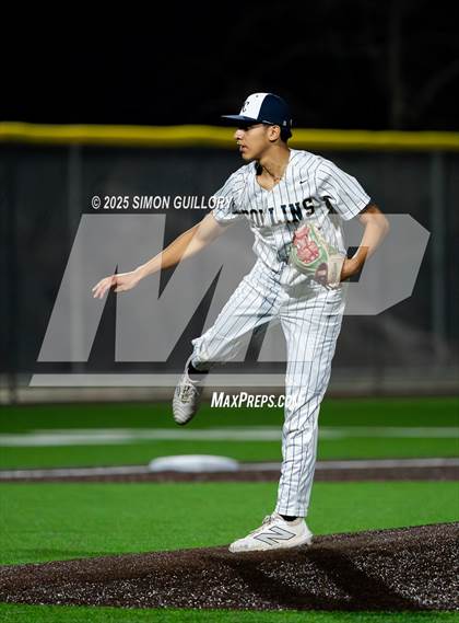Thumbnail 2 in Tomball vs. Klein Collins photogallery.