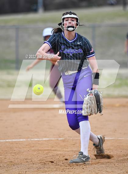 Thumbnail 2 in Milano vs Willis (Brenham Tournament) photogallery.