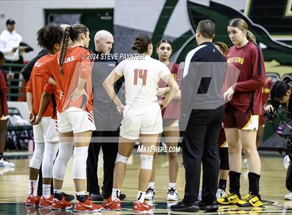 Thumbnail 1 in Mater Dei vs Christ the King (Nike TOC) photogallery.