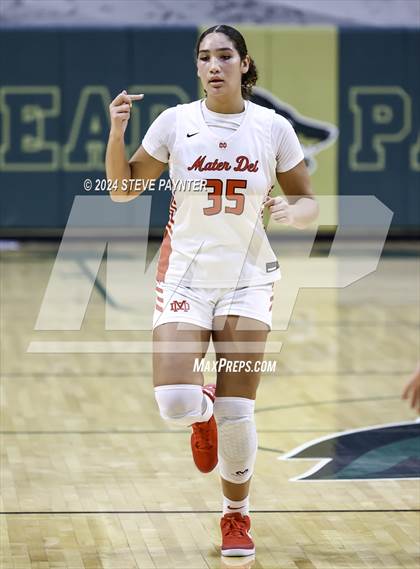 Thumbnail 2 in Mater Dei vs Christ the King (Nike TOC) photogallery.