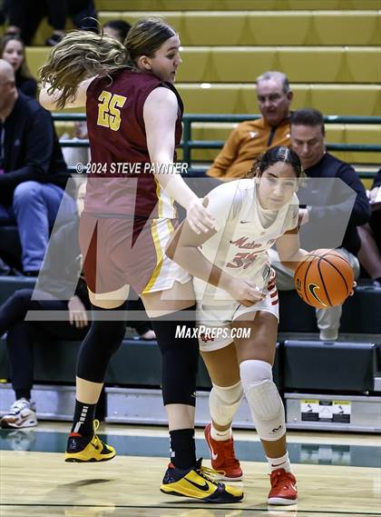 Thumbnail 3 in Mater Dei vs Christ the King (Nike TOC) photogallery.