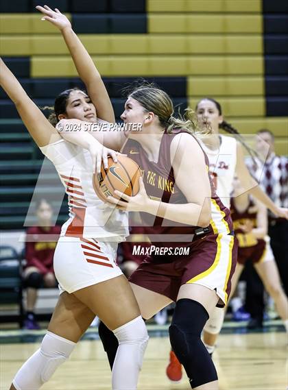 Thumbnail 2 in Mater Dei vs Christ the King (Nike TOC) photogallery.