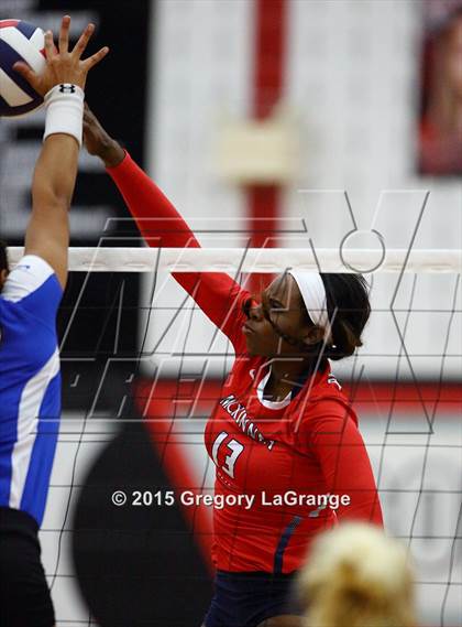 Thumbnail 2 in Boyd vs. Midlothian photogallery.