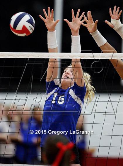 Thumbnail 1 in Boyd vs. Midlothian photogallery.