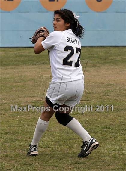 Thumbnail 2 in Birmingham vs. Montclair Prep (Valley Classic) photogallery.