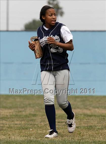 Thumbnail 2 in Birmingham vs. Montclair Prep (Valley Classic) photogallery.