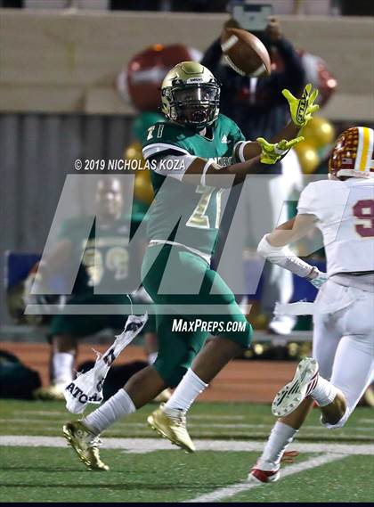 Thumbnail 1 in Cantwell-Sacred Heart of Mary vs. St. Monica photogallery.
