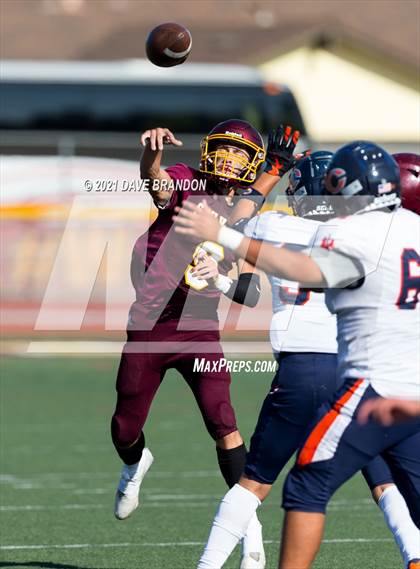 Thumbnail 3 in Chaminade vs Simi Valley 9/2/2021 photogallery.
