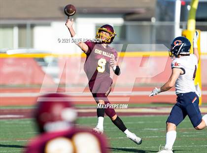 Thumbnail 3 in Chaminade vs Simi Valley 9/2/2021 photogallery.