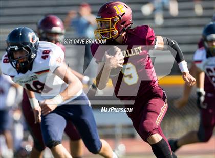 Thumbnail 1 in Chaminade vs Simi Valley 9/2/2021 photogallery.