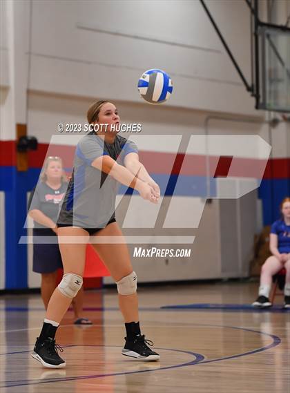 Thumbnail 2 in Overton @ McGavock photogallery.