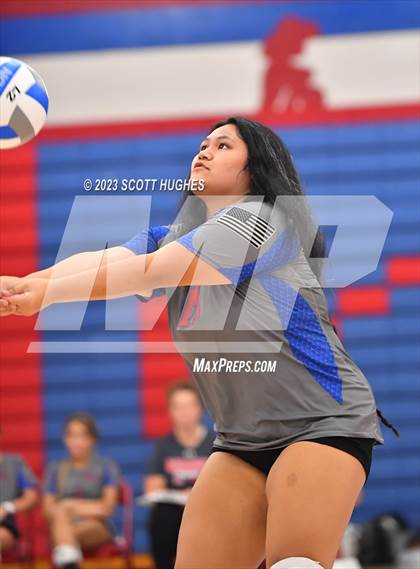 Thumbnail 3 in Overton @ McGavock photogallery.