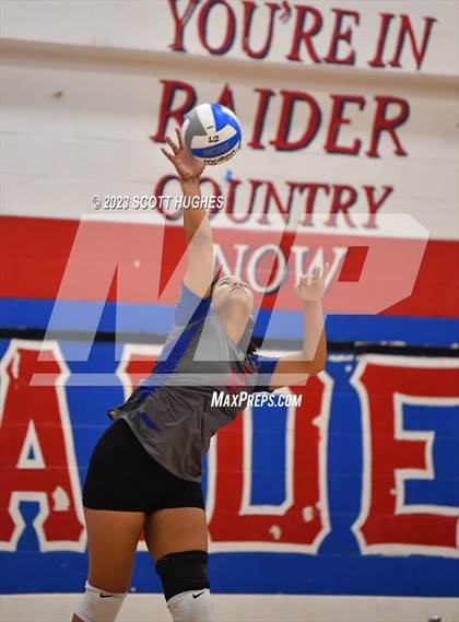 Thumbnail 3 in Overton @ McGavock photogallery.