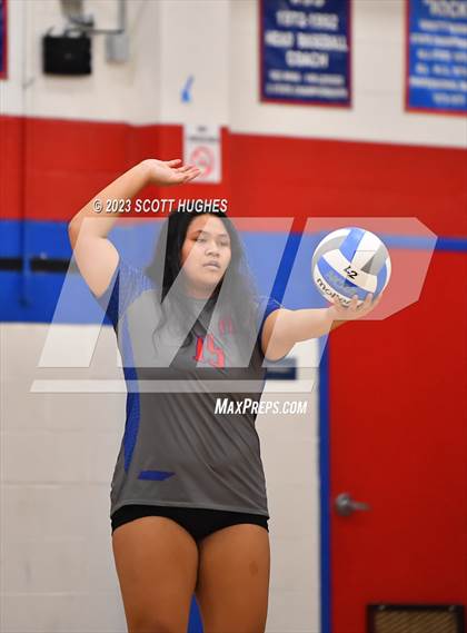 Thumbnail 1 in Overton @ McGavock photogallery.