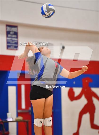 Thumbnail 3 in Overton @ McGavock photogallery.