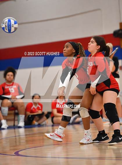 Thumbnail 3 in Overton @ McGavock photogallery.