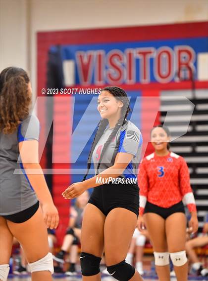 Thumbnail 2 in Overton @ McGavock photogallery.