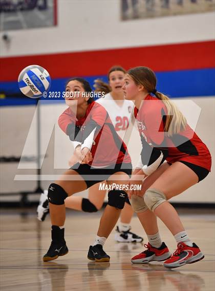 Thumbnail 2 in Overton @ McGavock photogallery.