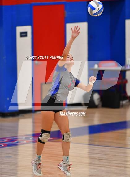 Thumbnail 1 in Overton @ McGavock photogallery.